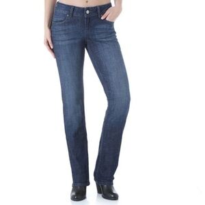 Wrangler Premium Patch Mae straight leg Jeans